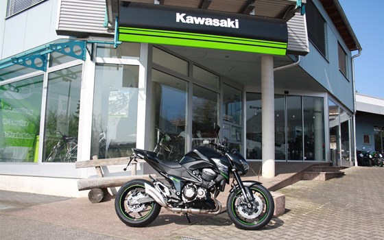 Umgebautes Motorrad Kawasaki Z 800 von Zweirad Waibel GmbH & Co. KG - Bild 1 Umgebautes Motorrad Kawasaki Z 800 von Zweirad Waibel GmbH & Co. KG - Bild 1
