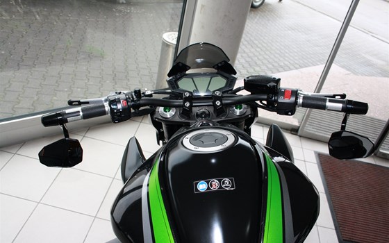 Umgebautes Motorrad Kawasaki Z 800 von Zweirad Waibel GmbH & Co. KG - Bild 12 Umgebautes Motorrad Kawasaki Z 800 von Zweirad Waibel GmbH & Co. KG - Bild 12