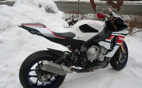 Umgebautes Motorrad Yamaha R1M von MOTO-VÖLKL - Völkl GmbH - Bild 2 Umgebautes Motorrad Yamaha R1M von MOTO-VÖLKL - Völkl GmbH - Bild 2