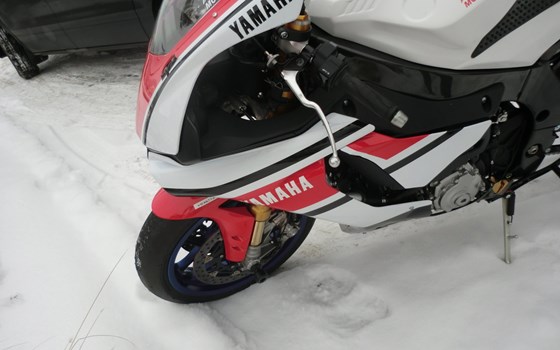 Umgebautes Motorrad Yamaha R1M von MOTO-VÖLKL - Völkl GmbH - Bild 4 Umgebautes Motorrad Yamaha R1M von MOTO-VÖLKL - Völkl GmbH - Bild 4