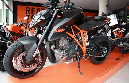 KTM 1290 Super Duke R Custom Bike KTM 1290 Super Duke R Custom Bike