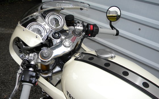 Umgebautes Motorrad Triumph Thruxton 1200R von Mansour Motorradtechnik - Bild 6 Umgebautes Motorrad Triumph Thruxton 1200R von Mansour Motorradtechnik - Bild 6