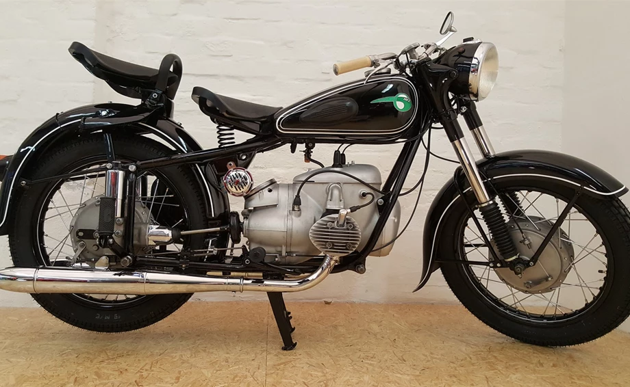 Umbgebautes Motorrad IFA-DKW BK 350 Bild 1: Umbgebautes Motorrad IFA-DKW BK 350