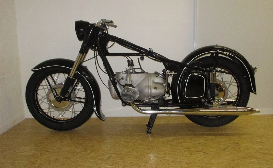 Umbgebautes Motorrad IFA-DKW BK 350 Bild 10: Umbgebautes Motorrad IFA-DKW BK 350