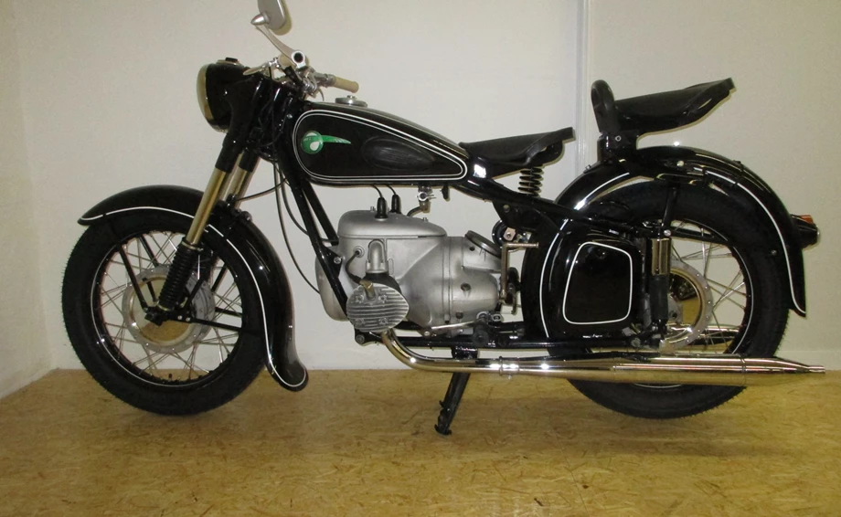 Umbgebautes Motorrad IFA-DKW BK 350 Bild 11: Umbgebautes Motorrad IFA-DKW BK 350