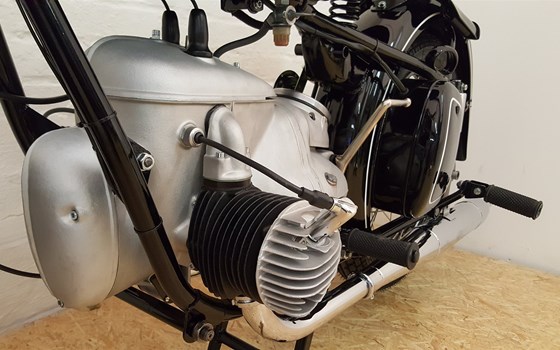 Umgebautes Motorrad IFA-DKW BK 350 von Motorrad Scheunpflug e.K. - Bild 2 Umgebautes Motorrad IFA-DKW BK 350 von Motorrad Scheunpflug e.K. - Bild 2