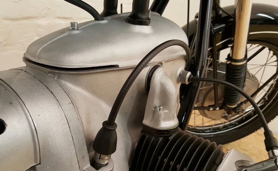 Umbgebautes Motorrad IFA-DKW BK 350 Bild 5: Umbgebautes Motorrad IFA-DKW BK 350