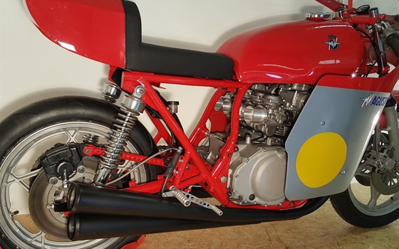 Umgebautes Motorrad MV Agusta 600 Quattro Cilindri von Motorrad Scheunpflug e.K. - Bild 3 Umgebautes Motorrad MV Agusta 600 Quattro Cilindri von Motorrad Scheunpflug e.K. - Bild 3