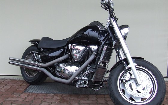 Umgebautes Motorrad Suzuki Intruder C1500 von Suhrau's Motorshop - Bild 1