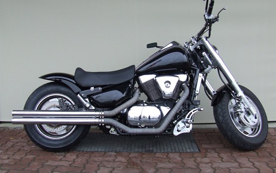 Umgebautes Motorrad Suzuki Intruder C1500 von Suhrau's Motorshop - Bild 2