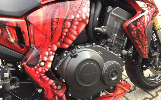 Umgebautes Motorrad Honda CB 1000 R von Auto-und Motorradhaus Bürstadt GmbH - Bild 18 Umgebautes Motorrad Honda CB 1000 R von Auto-und Motorradhaus Bürstadt GmbH - Bild 18