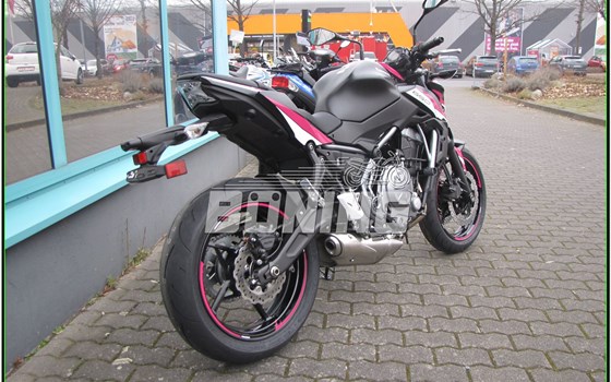 Umgebautes Motorrad Kawasaki Z650 von Böning Motorräder - Bild 3 Umgebautes Motorrad Kawasaki Z650 von Böning Motorräder - Bild 3