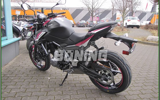 Umgebautes Motorrad Kawasaki Z650 von Böning Motorräder - Bild 7 Umgebautes Motorrad Kawasaki Z650 von Böning Motorräder - Bild 7