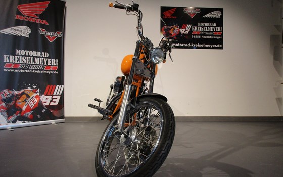 Umgebautes Motorrad Harley-Davidson Dyna Super Glide FXD von Motorrad Kreiselmeyer GmbH - Bild 2 Umgebautes Motorrad Harley-Davidson Dyna Super Glide FXD von Motorrad Kreiselmeyer GmbH - Bild 2