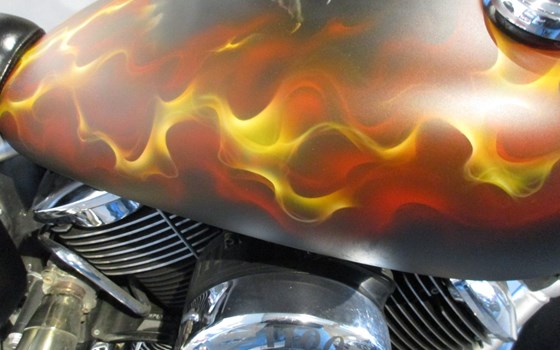 Umgebautes Motorrad Yamaha XVS 1100 Drag Star Classic von Motorrad Kreiselmeyer GmbH - Bild 15 Umgebautes Motorrad Yamaha XVS 1100 Drag Star Classic von Motorrad Kreiselmeyer GmbH - Bild 15