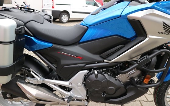 Umgebautes Motorrad Honda NC750X von Auto-und Motorradhaus Bürstadt GmbH - Bild 8 Umgebautes Motorrad Honda NC750X von Auto-und Motorradhaus Bürstadt GmbH - Bild 8