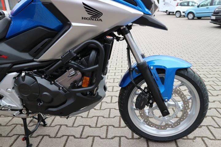 Umbgebautes Motorrad Honda NC750X Bild 9: Umbgebautes Motorrad Honda NC750X