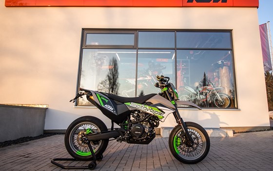 Umgebautes Motorrad KTM 690 SMC R von motoroox GmbH - Bild 11 Umgebautes Motorrad KTM 690 SMC R von motoroox GmbH - Bild 11