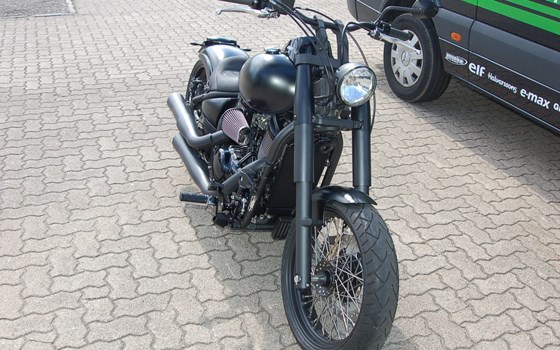 Umgebautes Motorrad Kawasaki VN 900 Custom von Moto Service Knabe - Bild 3 Umgebautes Motorrad Kawasaki VN 900 Custom von Moto Service Knabe - Bild 3