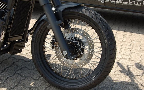 Umgebautes Motorrad Kawasaki VN 900 Custom von Moto Service Knabe - Bild 5 Umgebautes Motorrad Kawasaki VN 900 Custom von Moto Service Knabe - Bild 5