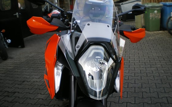 Umgebautes Motorrad KTM 1290 Super Duke GT von Zweirad Waibel GmbH & Co. KG - Bild 1 Umgebautes Motorrad KTM 1290 Super Duke GT von Zweirad Waibel GmbH & Co. KG - Bild 1