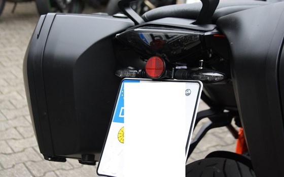 Umgebautes Motorrad KTM 1290 Super Duke GT von Zweirad Waibel GmbH & Co. KG - Bild 10 Umgebautes Motorrad KTM 1290 Super Duke GT von Zweirad Waibel GmbH & Co. KG - Bild 10