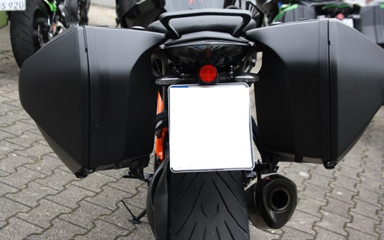 Umgebautes Motorrad KTM 1290 Super Duke GT von Zweirad Waibel GmbH & Co. KG - Bild 12 Umgebautes Motorrad KTM 1290 Super Duke GT von Zweirad Waibel GmbH & Co. KG - Bild 12