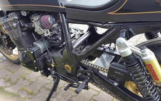 Umgebautes Motorrad Suzuki GSX 1200 von Altzschner GmbH - Bild 7