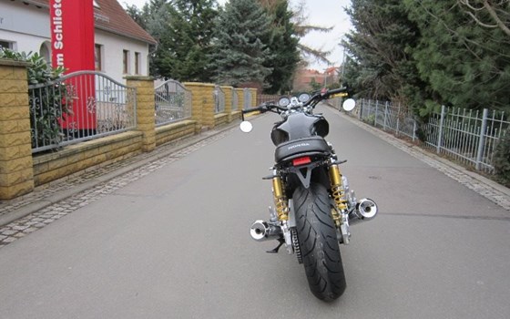 Umgebautes Motorrad Honda CB 1100 R von Zweiradtechnik Jörg Schlieter - Bild 1 Umgebautes Motorrad Honda CB 1100 R von Zweiradtechnik Jörg Schlieter - Bild 1