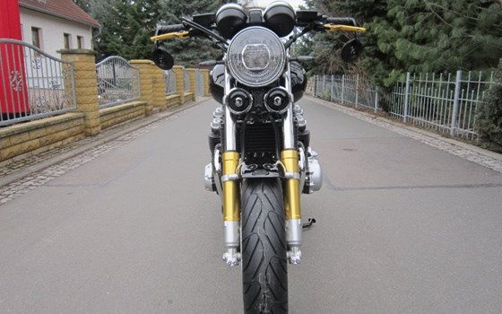 Umgebautes Motorrad Honda CB 1100 R von Zweiradtechnik Jörg Schlieter - Bild 13 Umgebautes Motorrad Honda CB 1100 R von Zweiradtechnik Jörg Schlieter - Bild 13