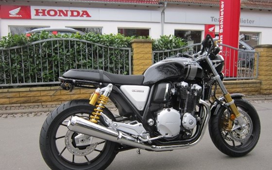 Umgebautes Motorrad Honda CB 1100 R von Zweiradtechnik Jörg Schlieter - Bild 4 Umgebautes Motorrad Honda CB 1100 R von Zweiradtechnik Jörg Schlieter - Bild 4