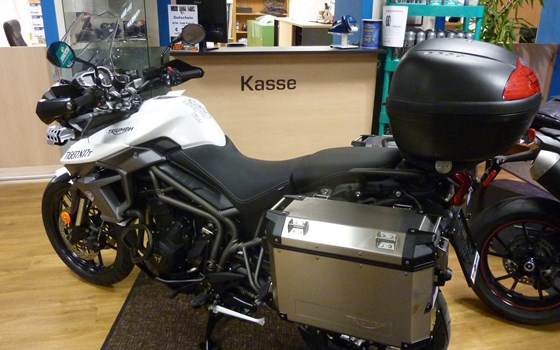 Umgebautes Motorrad Triumph Tiger 800 XRT von Zweirad Wimmer GmbH, KTM & Husqvarna Vertragshändler - Bild 2 Umgebautes Motorrad Triumph Tiger 800 XRT von Zweirad Wimmer GmbH, KTM & Husqvarna Vertragshändler - Bild 2