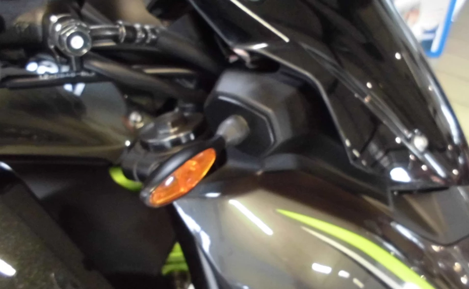 Umbgebautes Motorrad Kawasaki Z900 Bild 11: Umbgebautes Motorrad Kawasaki Z900