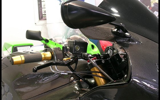 Umgebautes Motorrad Kawasaki ZX-12R Ninja von Motorrad Briel GmbH - Bild 3 Umgebautes Motorrad Kawasaki ZX-12R Ninja von Motorrad Briel GmbH - Bild 3