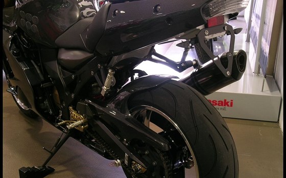 Umgebautes Motorrad Kawasaki ZX-12R Ninja von Motorrad Briel GmbH - Bild 9 Umgebautes Motorrad Kawasaki ZX-12R Ninja von Motorrad Briel GmbH - Bild 9