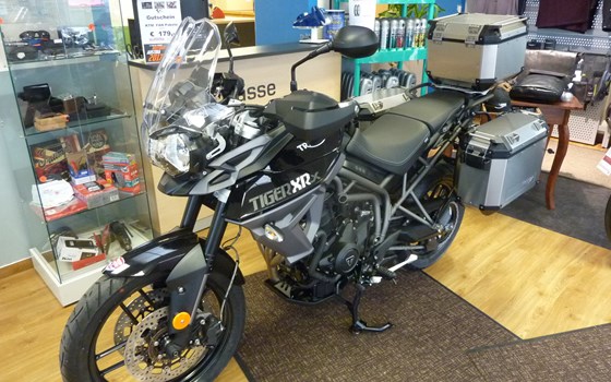 Umgebautes Motorrad Triumph Tiger 800 XRx von Zweirad Wimmer GmbH, KTM & Husqvarna Vertragshändler - Bild 3 Umgebautes Motorrad Triumph Tiger 800 XRx von Zweirad Wimmer GmbH, KTM & Husqvarna Vertragshändler - Bild 3