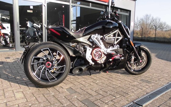 Umgebautes Motorrad Ducati XDiavel S von Team Wahlers GmbH - Bild 2 Umgebautes Motorrad Ducati XDiavel S von Team Wahlers GmbH - Bild 2