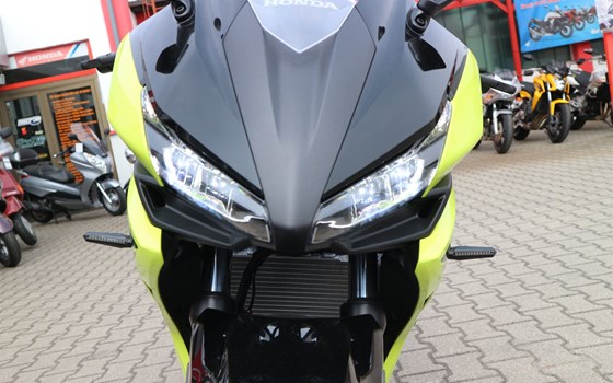 Umgebautes Motorrad Honda CBR500R von Auto-und Motorradhaus Bürstadt GmbH - Bild 11 Umgebautes Motorrad Honda CBR500R von Auto-und Motorradhaus Bürstadt GmbH - Bild 11