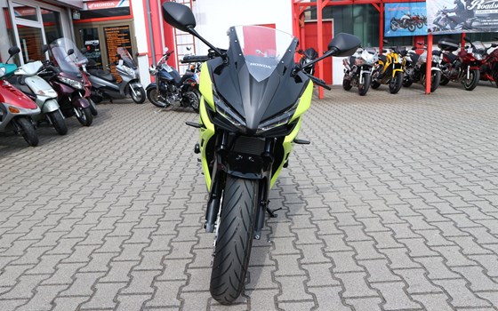 Umgebautes Motorrad Honda CBR500R von Auto-und Motorradhaus Bürstadt GmbH - Bild 3 Umgebautes Motorrad Honda CBR500R von Auto-und Motorradhaus Bürstadt GmbH - Bild 3