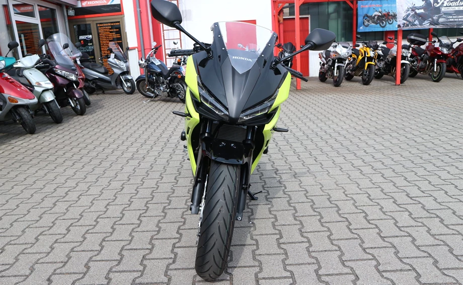 Rebuilt motorbike Honda CBR500R Bild 3: Rebuilt motorbike Honda CBR500R