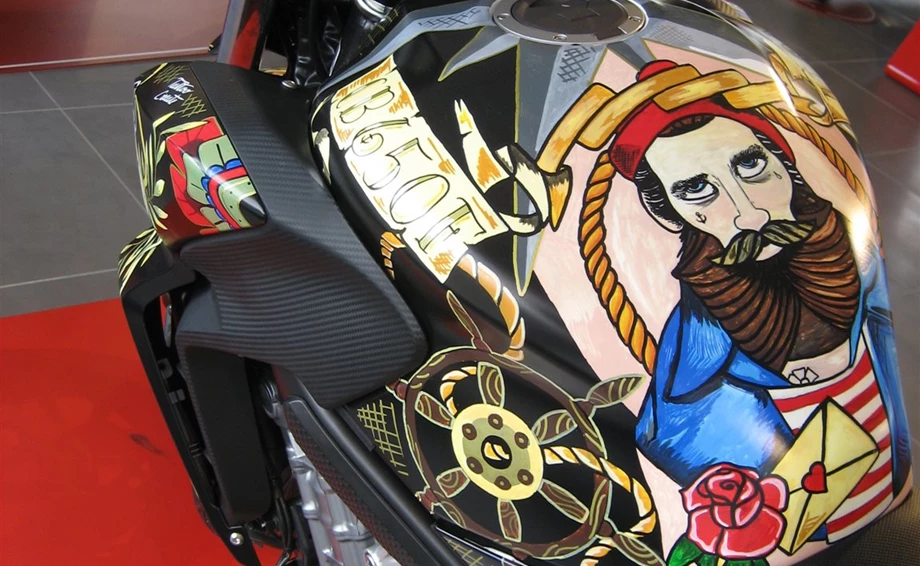 Umbgebautes Motorrad Honda CB650F Bild 10: Umbgebautes Motorrad Honda CB650F