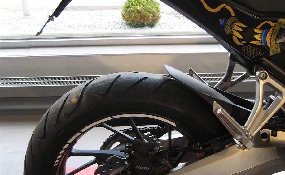 Umbgebautes Motorrad Honda CB650F Bild 2: Umbgebautes Motorrad Honda CB650F