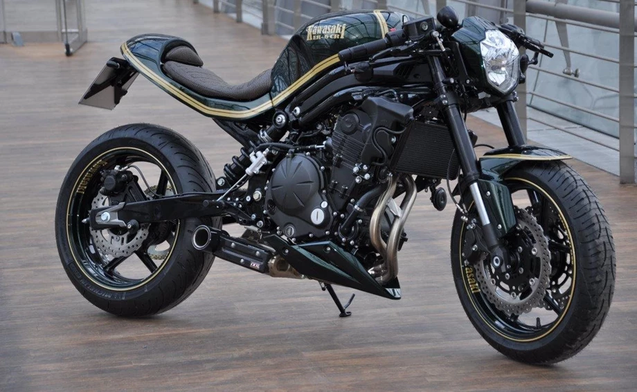 Umbgebautes Motorrad Kawasaki ER-6n Bild 1: Umbgebautes Motorrad Kawasaki ER-6n
