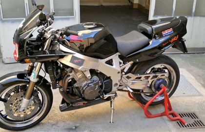 Honda CBR 900 RR Fireblade Custom Bike Honda CBR 900 RR Fireblade Custom Bike