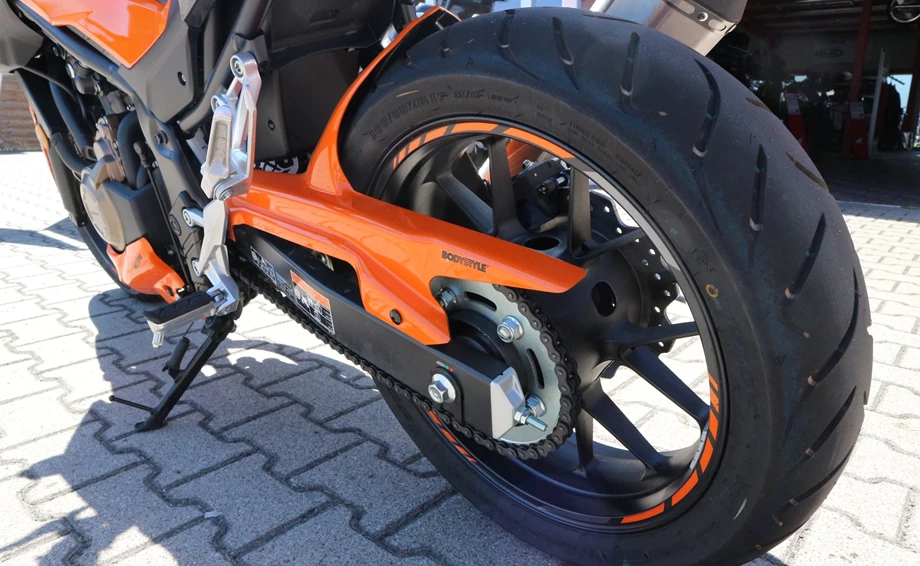 Umbgebautes Motorrad Honda CB500F Bild 11: Umbgebautes Motorrad Honda CB500F