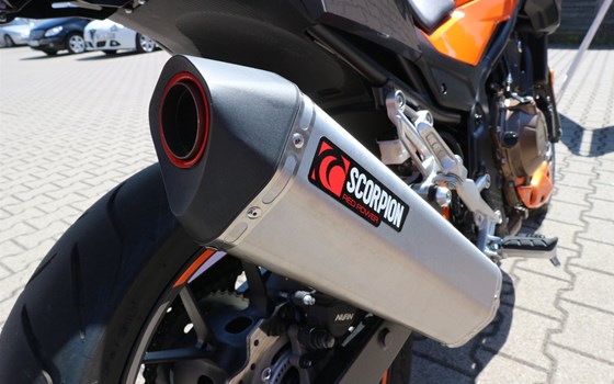 Umgebautes Motorrad Honda CB500F von Auto-und Motorradhaus Bürstadt GmbH - Bild 12 Umgebautes Motorrad Honda CB500F von Auto-und Motorradhaus Bürstadt GmbH - Bild 12