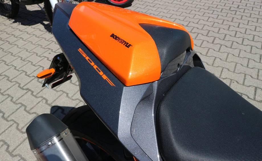 Umbgebautes Motorrad Honda CB500F Bild 16: Umbgebautes Motorrad Honda CB500F