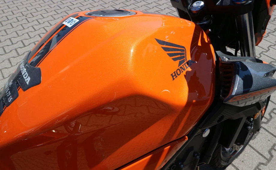 Umbgebautes Motorrad Honda CB500F Bild 19: Umbgebautes Motorrad Honda CB500F
