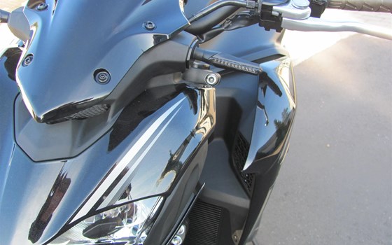 Umgebautes Motorrad Kawasaki Z900 von Brand und Dowalil Motorradhandel - Bild 1 Umgebautes Motorrad Kawasaki Z900 von Brand und Dowalil Motorradhandel - Bild 1