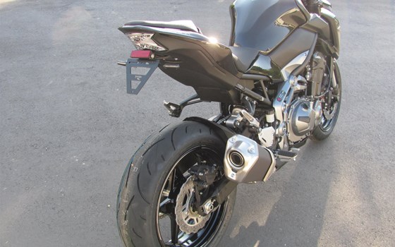 Umgebautes Motorrad Kawasaki Z900 von Brand und Dowalil Motorradhandel - Bild 2 Umgebautes Motorrad Kawasaki Z900 von Brand und Dowalil Motorradhandel - Bild 2